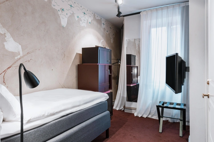 Guest rooms
