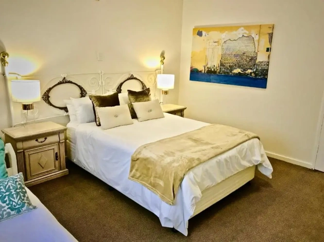 Standard Family room with garden view