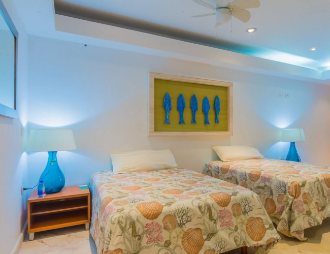 Deep Blue Condos - 201