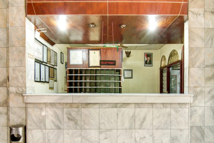 OYO 2690 Hotel Tampan
