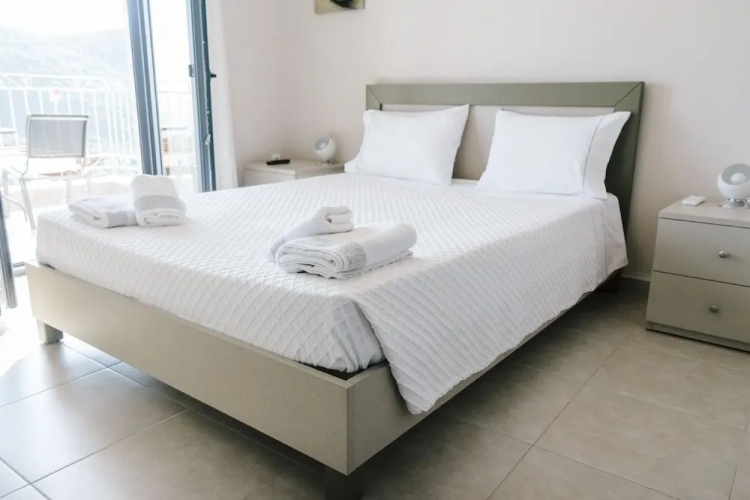 Villa Mons & Mare