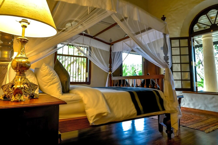 Pedlars Manor