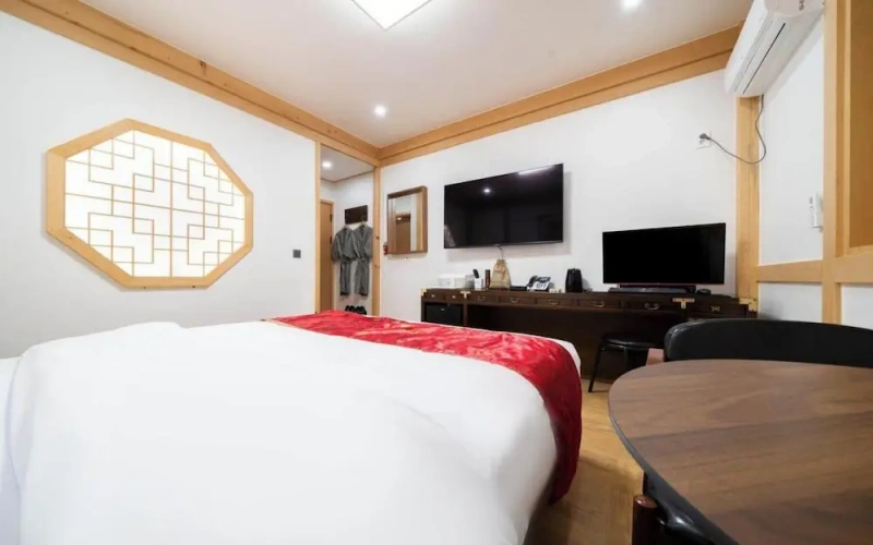 Guest rooms
