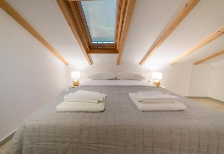 IONIS Apartments
