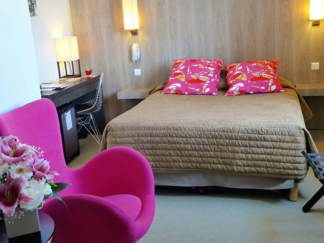 Bliss Hotel