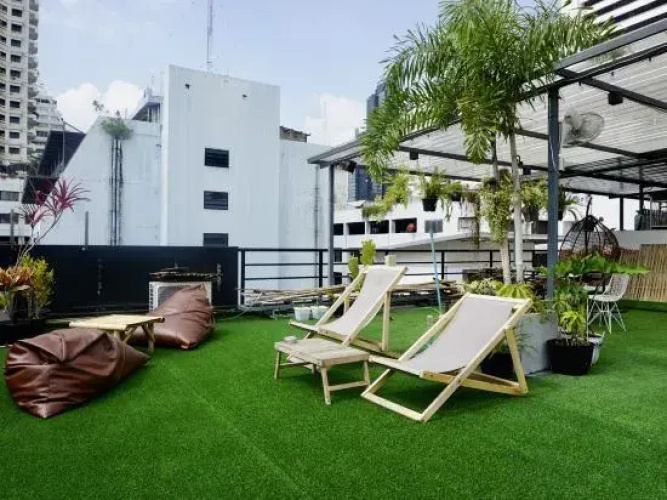 HSH Silom Apartment @ Silom Soi 3