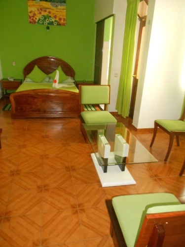 Economy Suite