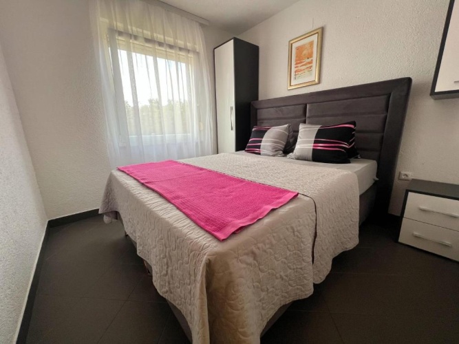 1 Bedroom Apartment with balcony and with view