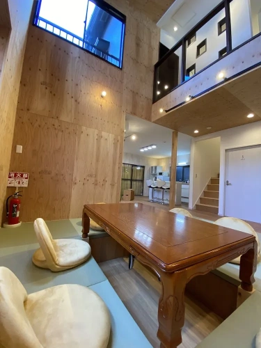 5 Bedrooms Cottage
