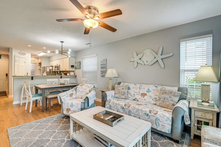 2 Bedrooms Apartment