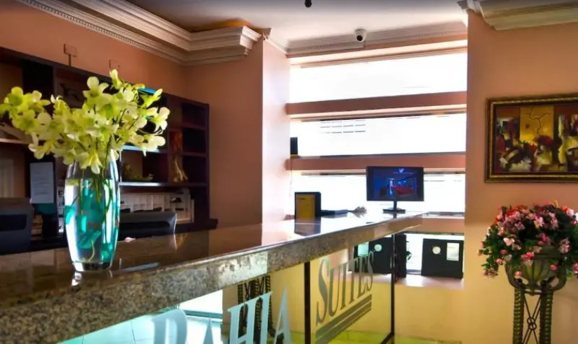 Hotel Bahia Suites