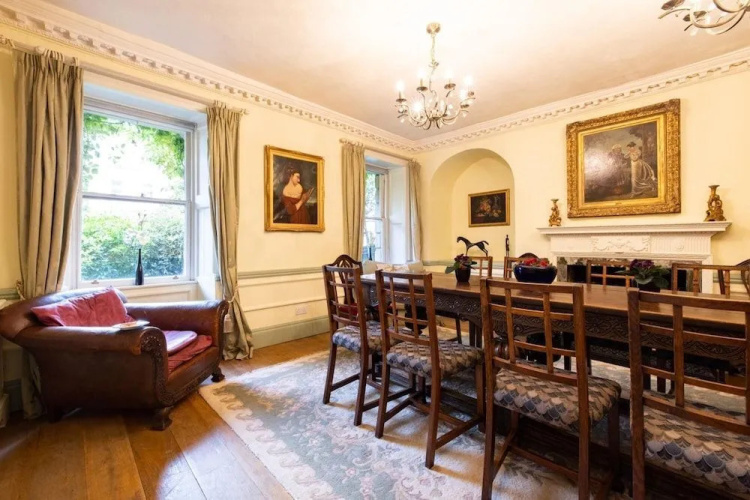 The Admirals Mansion - Central Bath