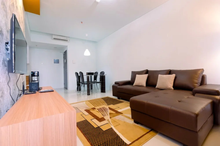 Simply 2BR Lexington Apartment