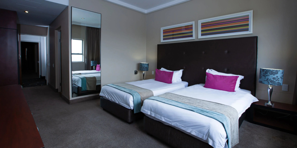 Apollo Hotel