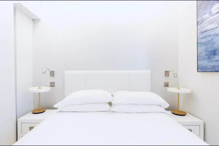 Fabrick Square Luxury City Centre Apartment
