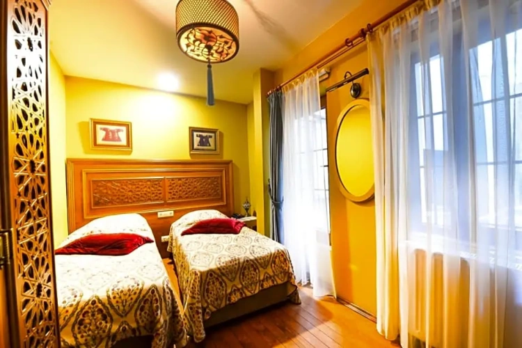 Triple room