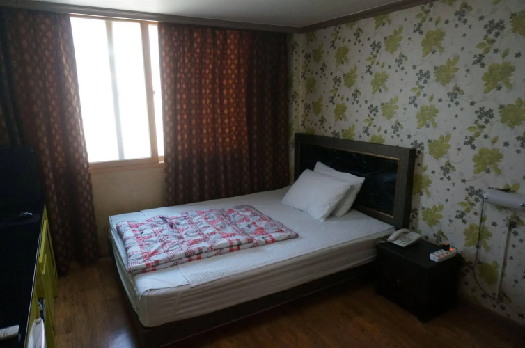 Feel Motel