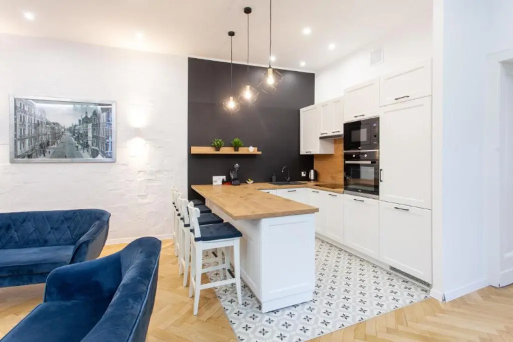 Victoria Apartment