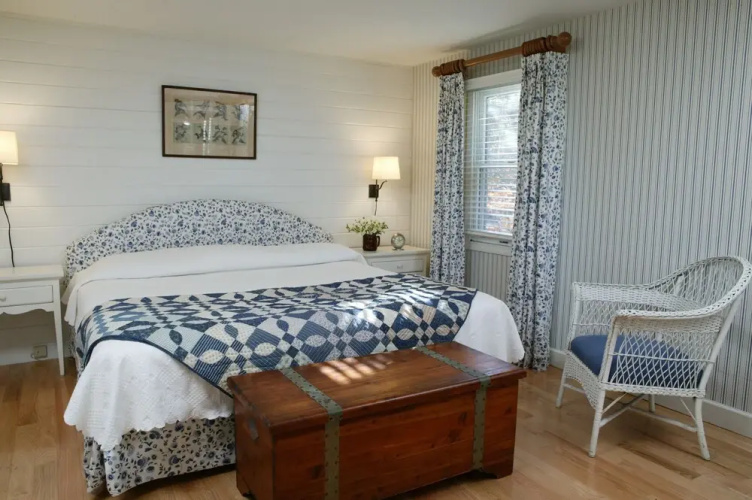 Menemsha Inn & Cottages