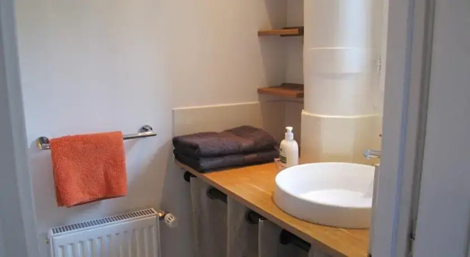 Apartment between Montmartre and Opera