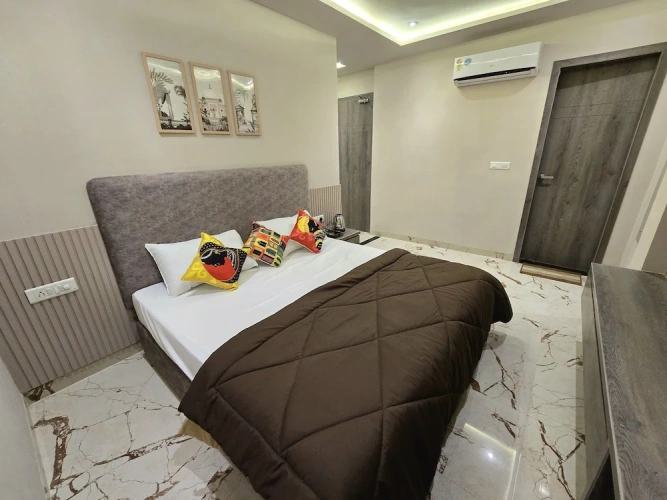 Royal room