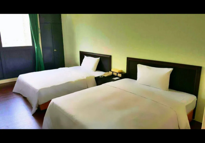 Chi Chi Hotel
