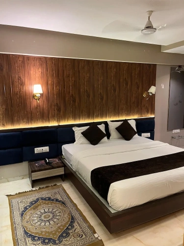 Luxury Suite