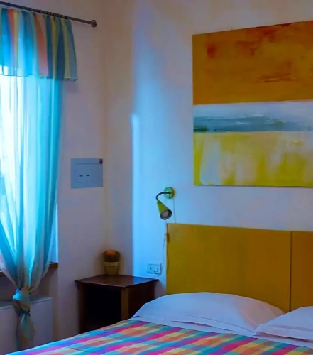 Standard Triple room with view