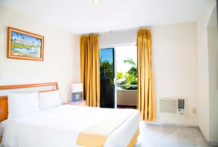 3 Bedrooms Apartment