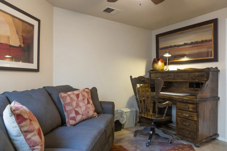 2125 Chandler