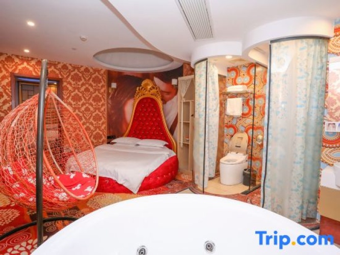 Premier room