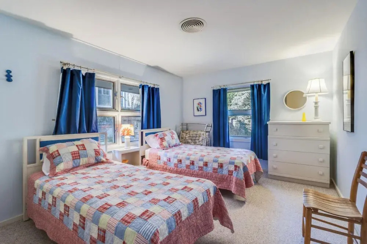 OAK Avenue 77
