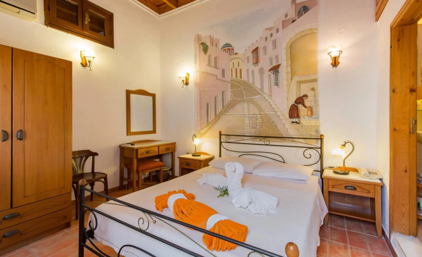 Camelot Traditional & Classic Hotel
