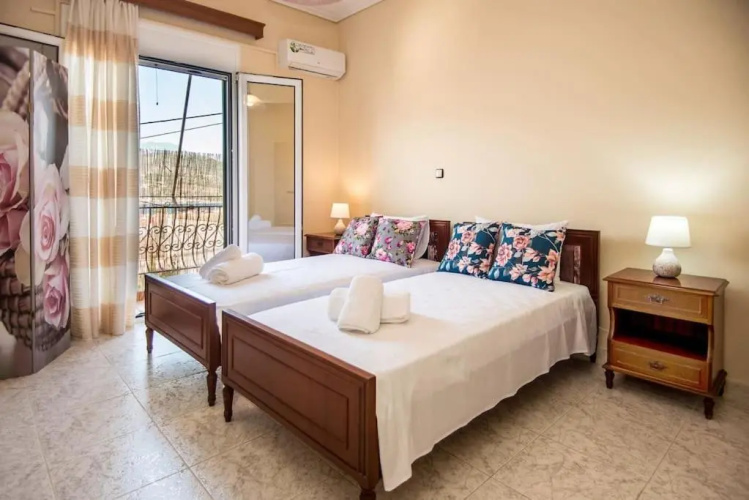 Stefanos House