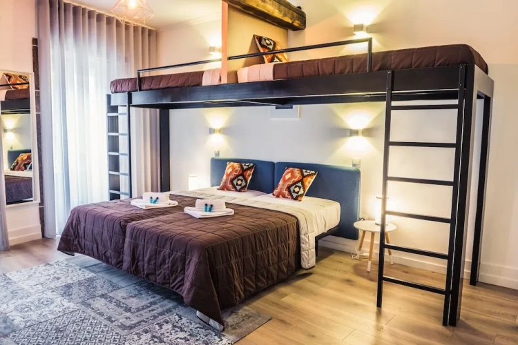 Standard Quadruple room with balcony