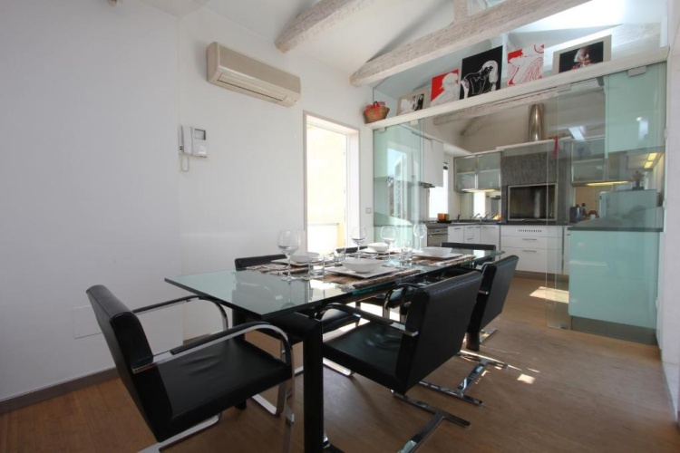 2 Bedrooms Grand Apartment