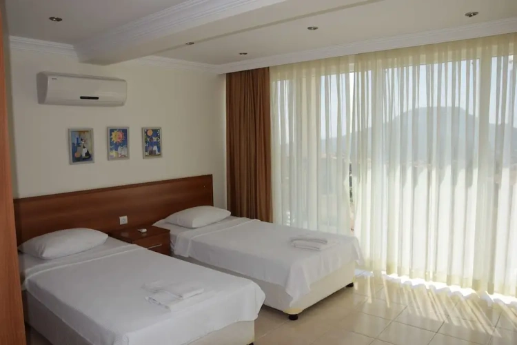 2 Bedrooms Apartment
