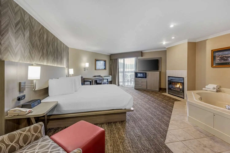 Double Suite with balcony and with river view