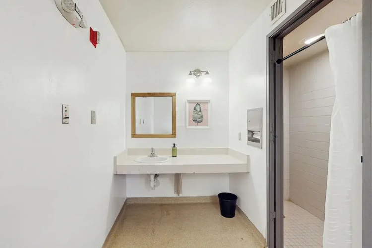 6BR Home w/ a Private Pool, W & D, & Large Yard