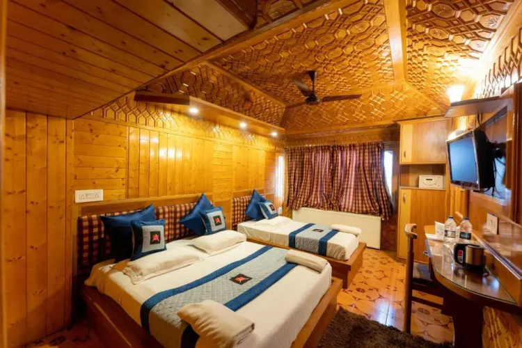 Rubab Guest House