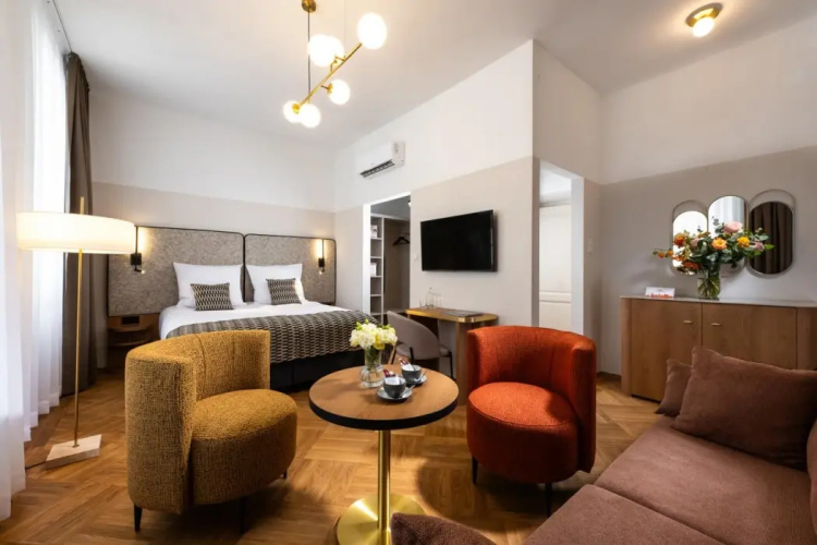 Palladian Hotel