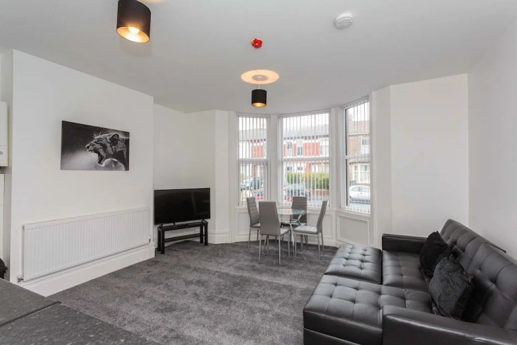 Superior Single Suite