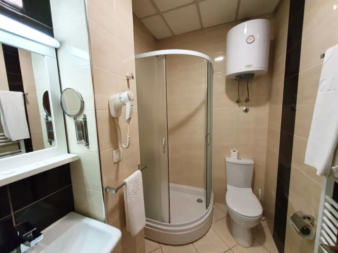Standard Twin room with city view