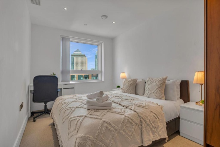 3 Bedrooms Apartment