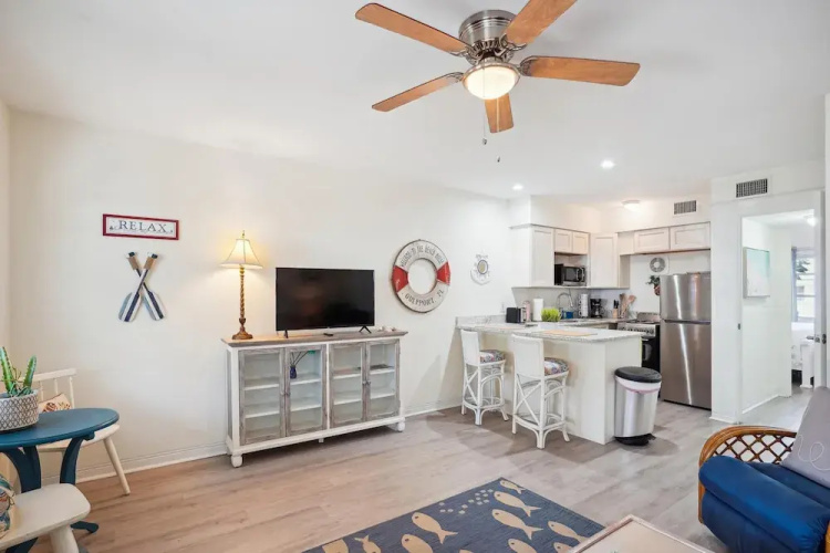 Beach Quarters ALL