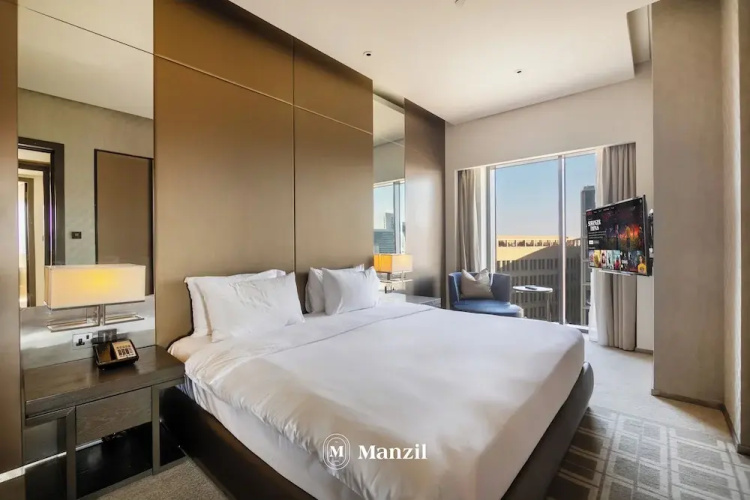 Manzil 3BR with pool near Dubai Frame