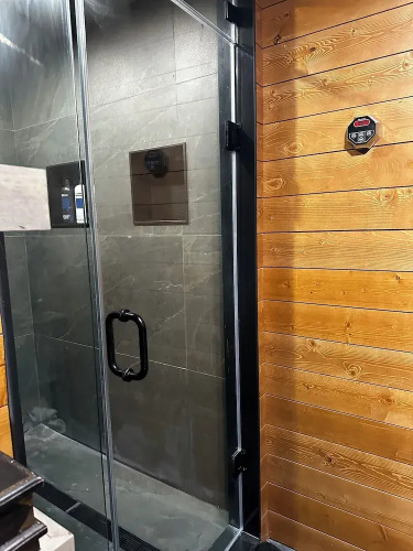 Beamsville Rustic Modern Suites