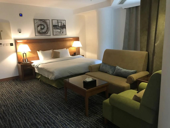Lotaz hotel suites