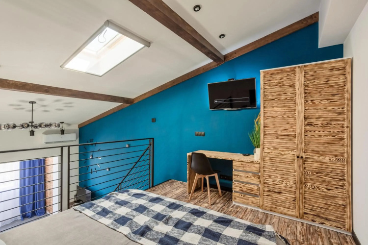 Two level apartment for 5