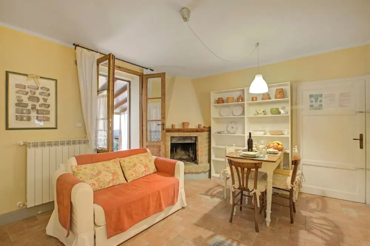 Francigena Pergola Apartment Shared Pool